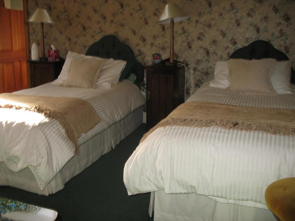 Tymparon Hall Guest House Penrith Room photo